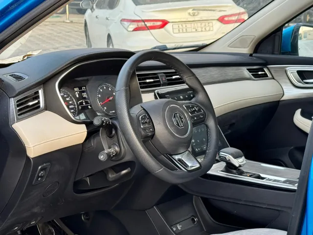 المقصورة الداخلية لـ RX5 كمفورت 2024 